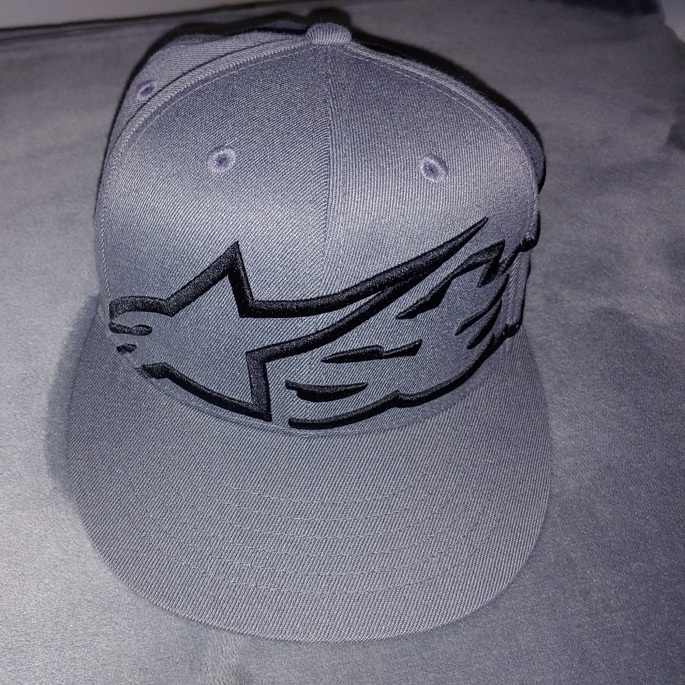 Alpine Stars flat bill hat , very little use